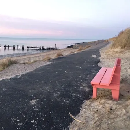 Doens Apartment Utersum